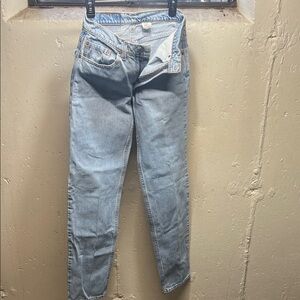 Levi's 550 Men's Relaxed Fit Jeans in Light Blue